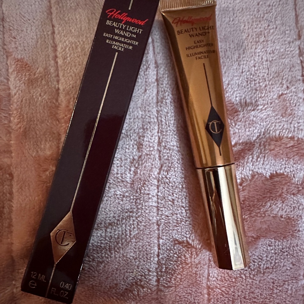 💋 Charlotte Tilbury Hollywood Beauty Light Wand-Spotlight Sealed NIB Glow Queen